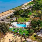 Kamp alanı Mobil Confortable Avec Terrasse - 4 Personnes - Api-1-52-1544 Dolus d'Oléron